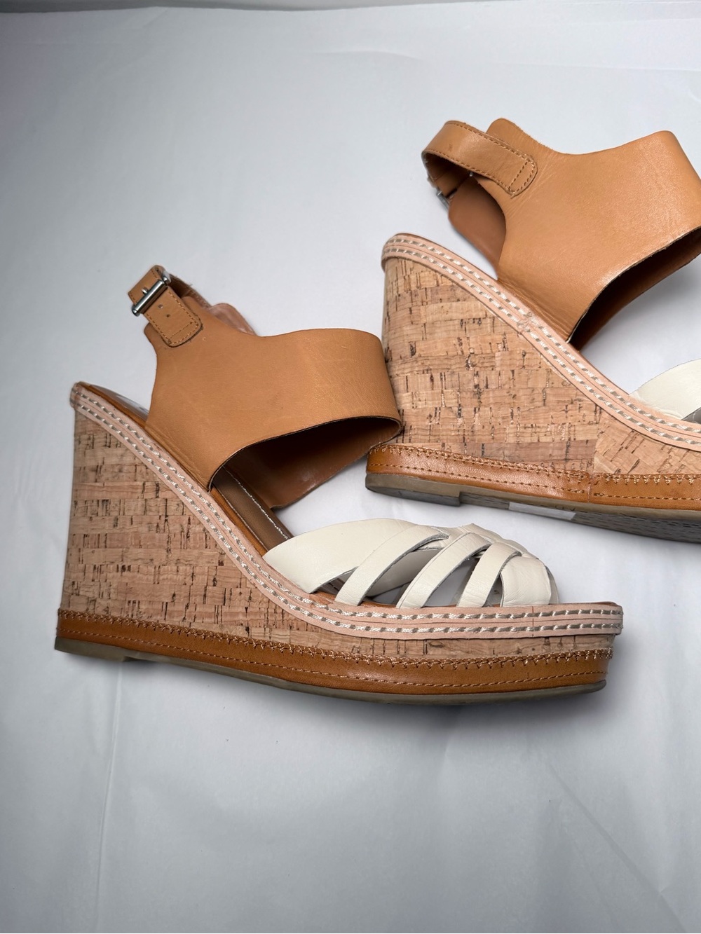 Dolce Vita Two-Tone Tan and Cream Leather Wedge Sandals 10 - Picture 6 of 14